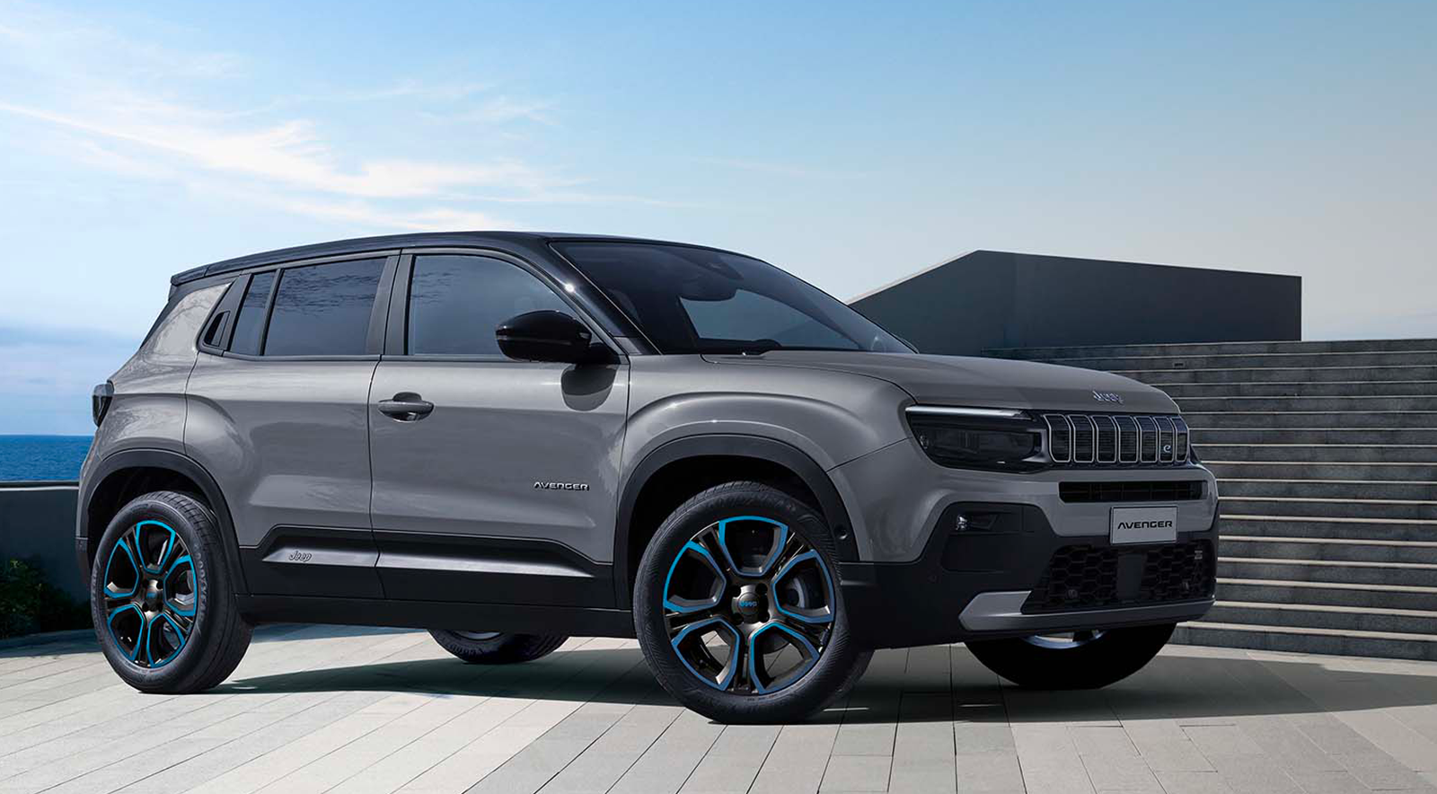 Yepyeni Jeep® Avenger Tam Elektrikli, eHybrid Jeep®